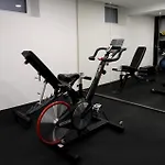Emona Free Parking & Gym アパート