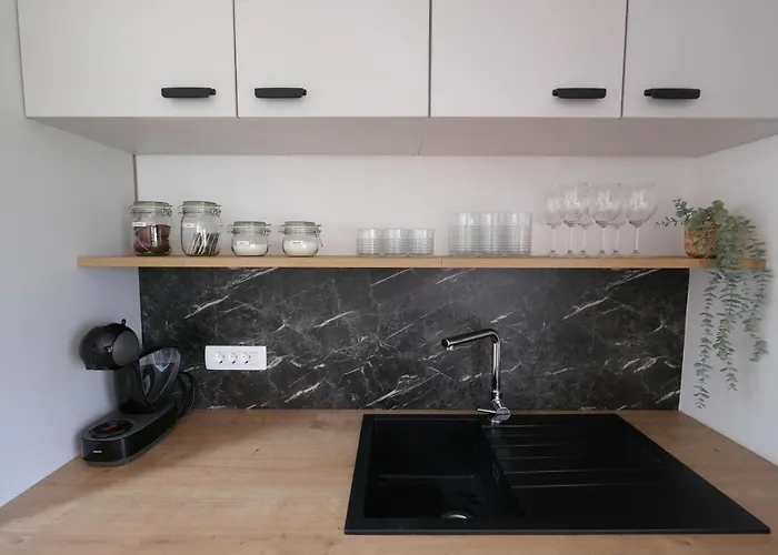 Emona Free Parking & Gym