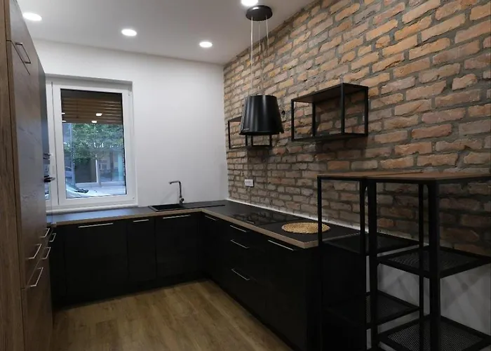 Emona Free Parking & Gym Apartment