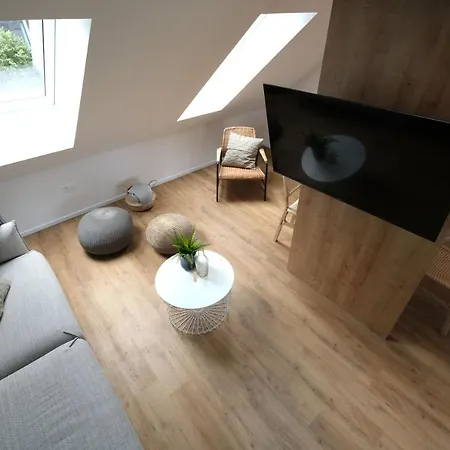 Emona Free Parking & Gym 아파트 *