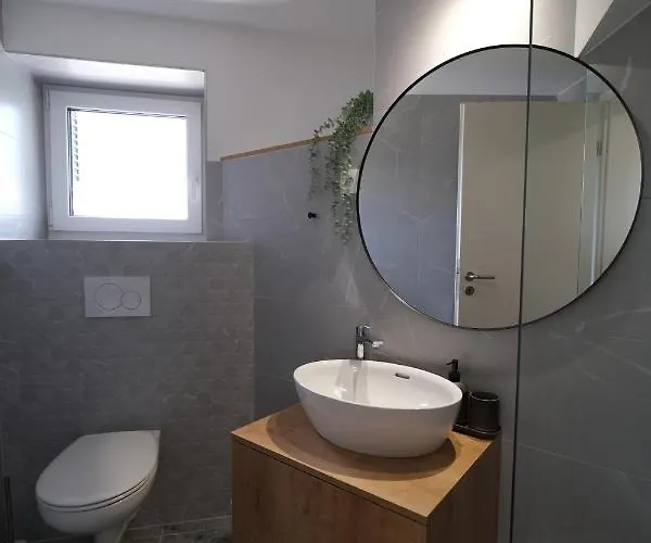 شقة Emona Free Parking & Gym *