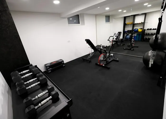 Emona Free Parking & Gym